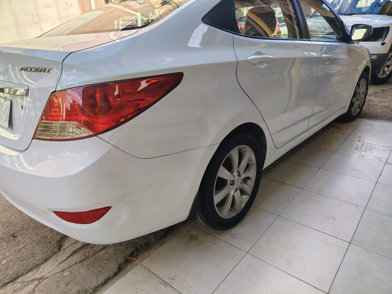 السلام عليكم اكسنت 2013 خليجي مواصفات blue محرك 1600 فتحة تحكمات استيرن مكاني بغداد الكرخ ماشي ١٣٢ الف 
السعر 105 
استلام شركة رقم ***********
