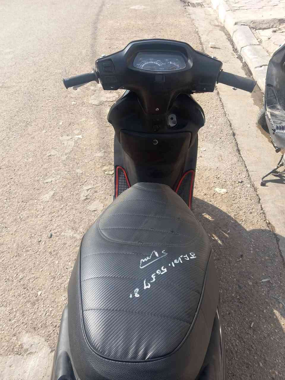 سبيسي ياباني مكينه مفتوحه تجفيت قبل اسبؤعين اؤل مره كابريتر اصلي قفل جنطه قفل استيرن كله شغال مابيها نقص ب٥٢٥
***********
