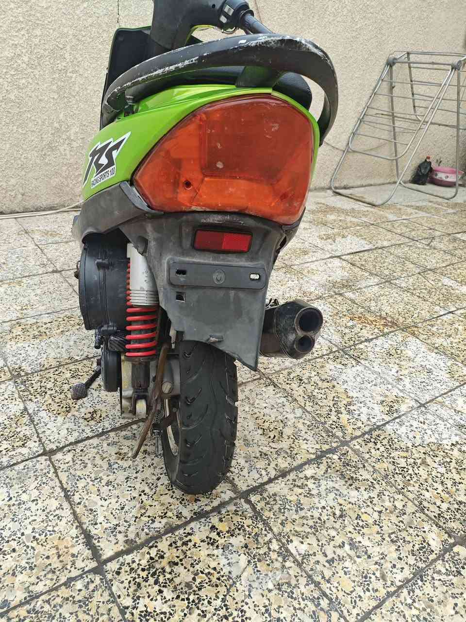 سلام عليكم دراجه للبيع ماكس عدله دراجه نكره سلف مكينه  نضيفه تجفيت جديد بوشه 55 وياله رياضي نجمه صالنصه توبو كلجات رياضي تايرات جدد  دبل خلفي رياضي بكلايت اربعه ولف دراجه شلعه  ومعدل خير من الله نقصه فقط دشبول ولايت سعره 450 وبيه مجال مكاني بغداد الدوره ***********
