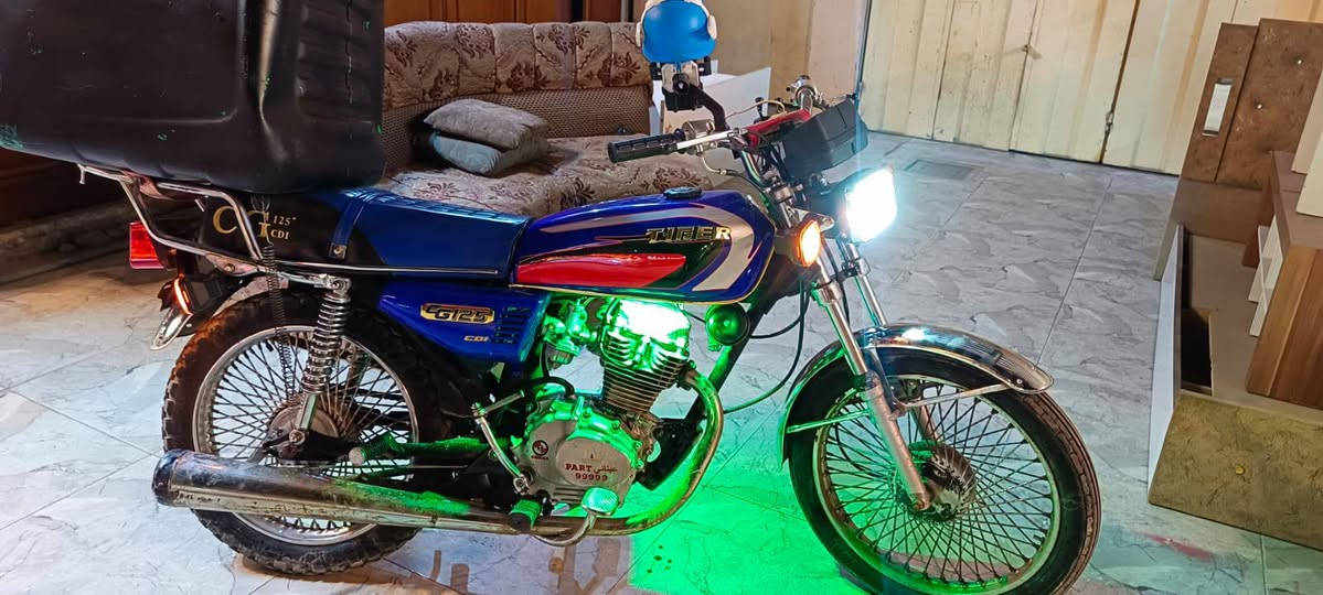 سلام عليكم  دراجه بارت لبيع دراجه جديده نضيفه لبيع 
السعر اتصال عل رقم ***********
