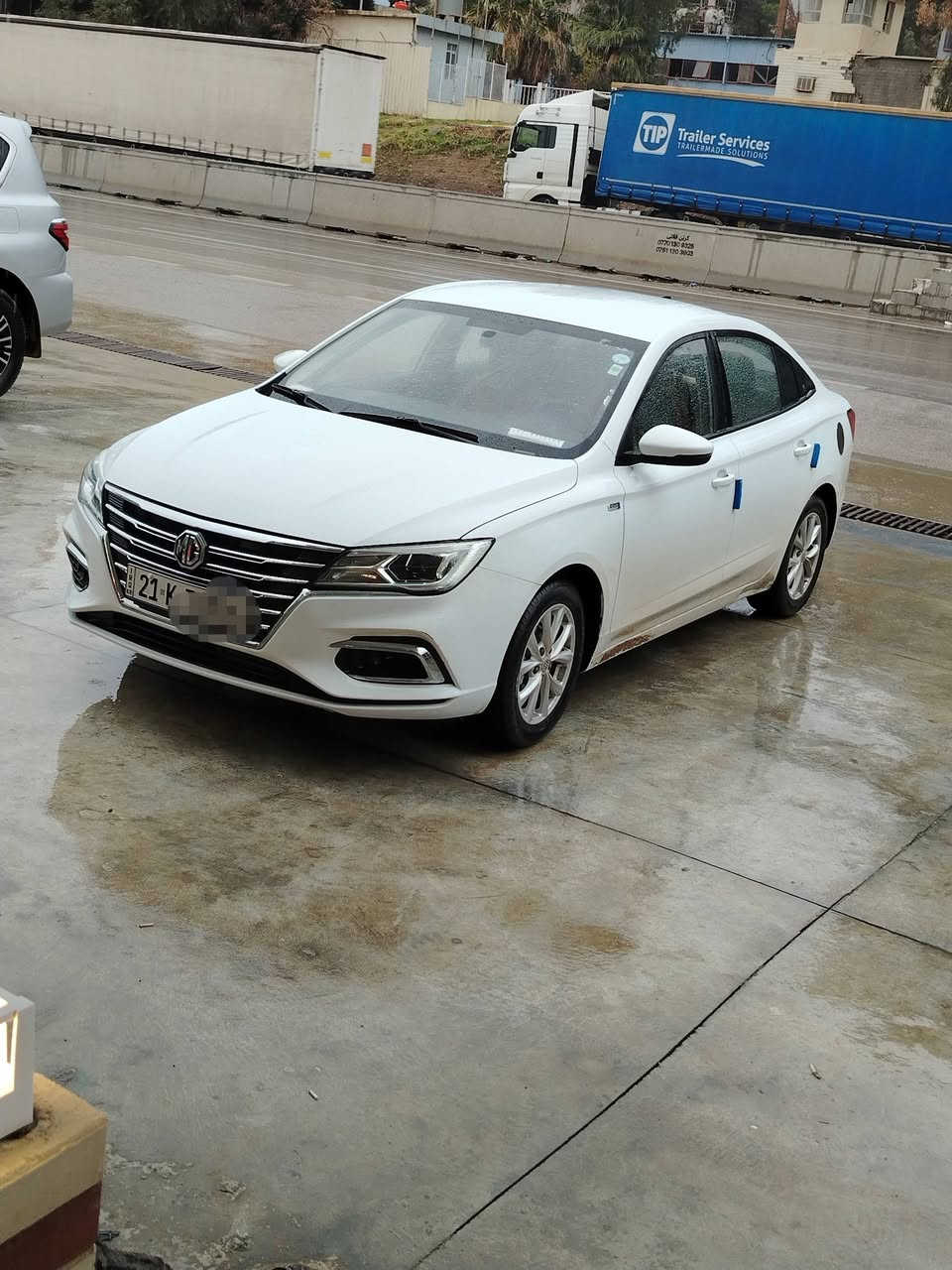 🔰(السلام عليكم ورحمة الله وبركاته) 
🔰للبيع 
🔰Mg5
🔰 موديل 2024
🔰ماشيه/29500الف قابل للزيادة 
🔰 مواصفات /STANDART
🔰1_مثبت سرعه
🔰2_لايت عدسه
🔰3_حساس قياس ضغط الاطارات
🔰4_ويل كب 16
🔰اللون/ابيض
🔰السنور مع صور السياره
🔰مكان /ديالى خانقين
🔰الرقم1 /*********** 
🔰الرقم2  /*********** 
🔰السياره بيه ضمان 6 سنوات او 200 كيلو متر 
🔰رقم سليمانية 
🔰السعر /103 قابل للتفاوض
