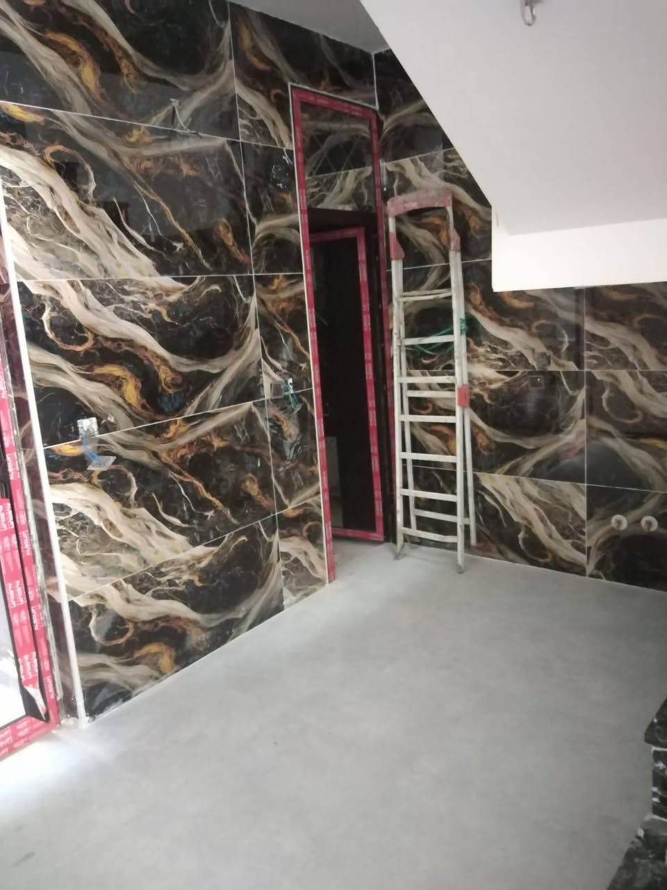 خلفه سيراميك وبورسلين وكاشي ومرمر شغل درجة اولى علي الليزر وسرعه في العمل ***********
