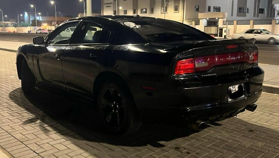 السلام عليكم جارجر 2014 سياره خير من لله كصه جنطه متومه طبق الاصل كير محرك تبريد تدفئه تخم تاير كله كفاله مكانها البصره. 52  وبيها مجال   ***********
