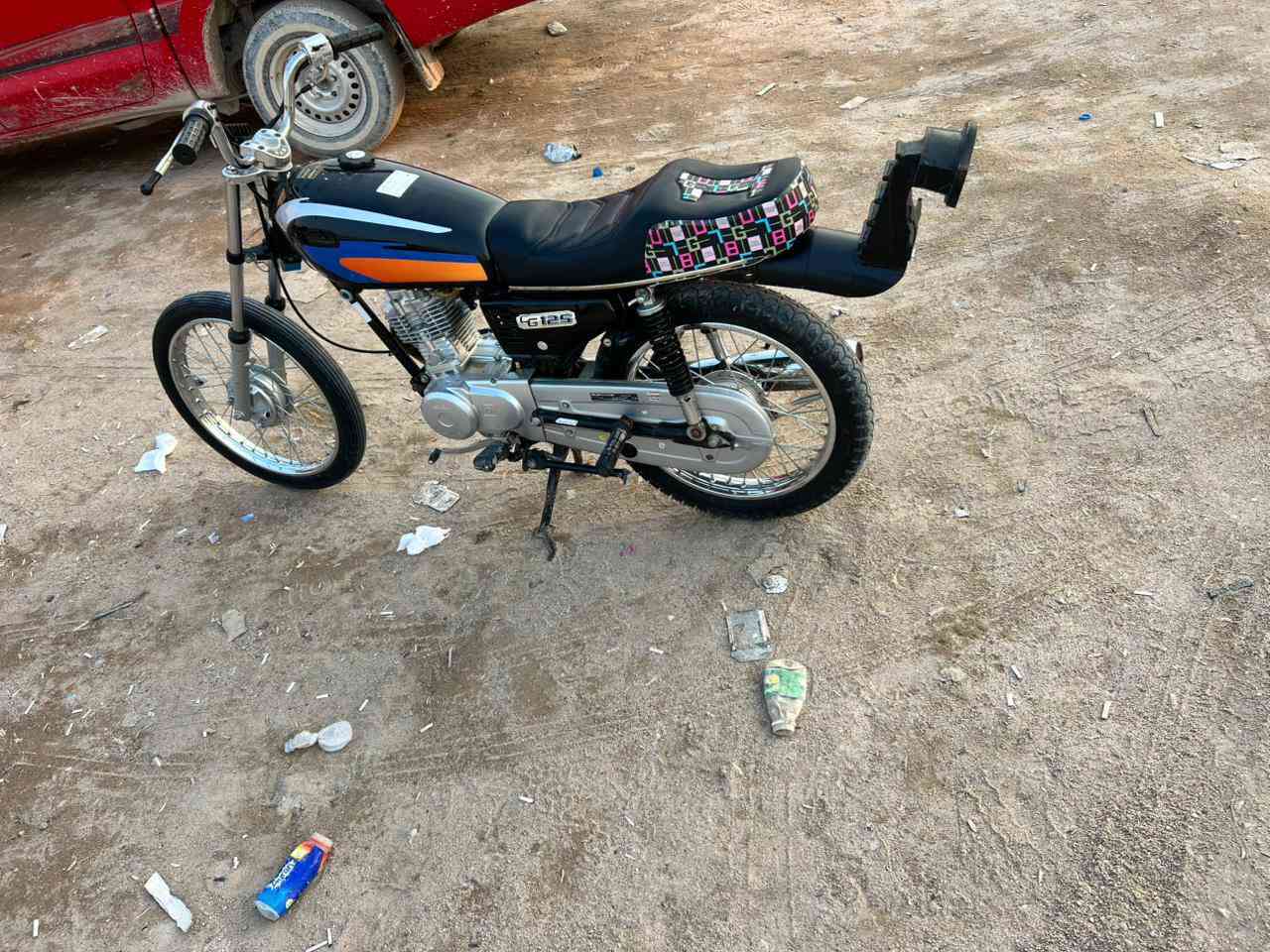 ايراني  البيع بلاديه دراجه مو تعمير 
دراجه حلوه ونضيفه كله بلاديه مكان دراجه زبير 
سعر 575 وبيه مجال غليل رقمي ***********شراي يتصل وبخدمته
