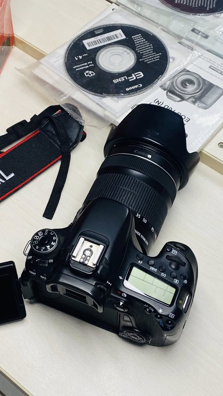 70D linse 18-135
320$ clean 100%


**إذا كنت صاحب هذا الإعلان وتريد حذفه لأي سبب، رجاءا أرسل رسالة إلى الدعم الفني**