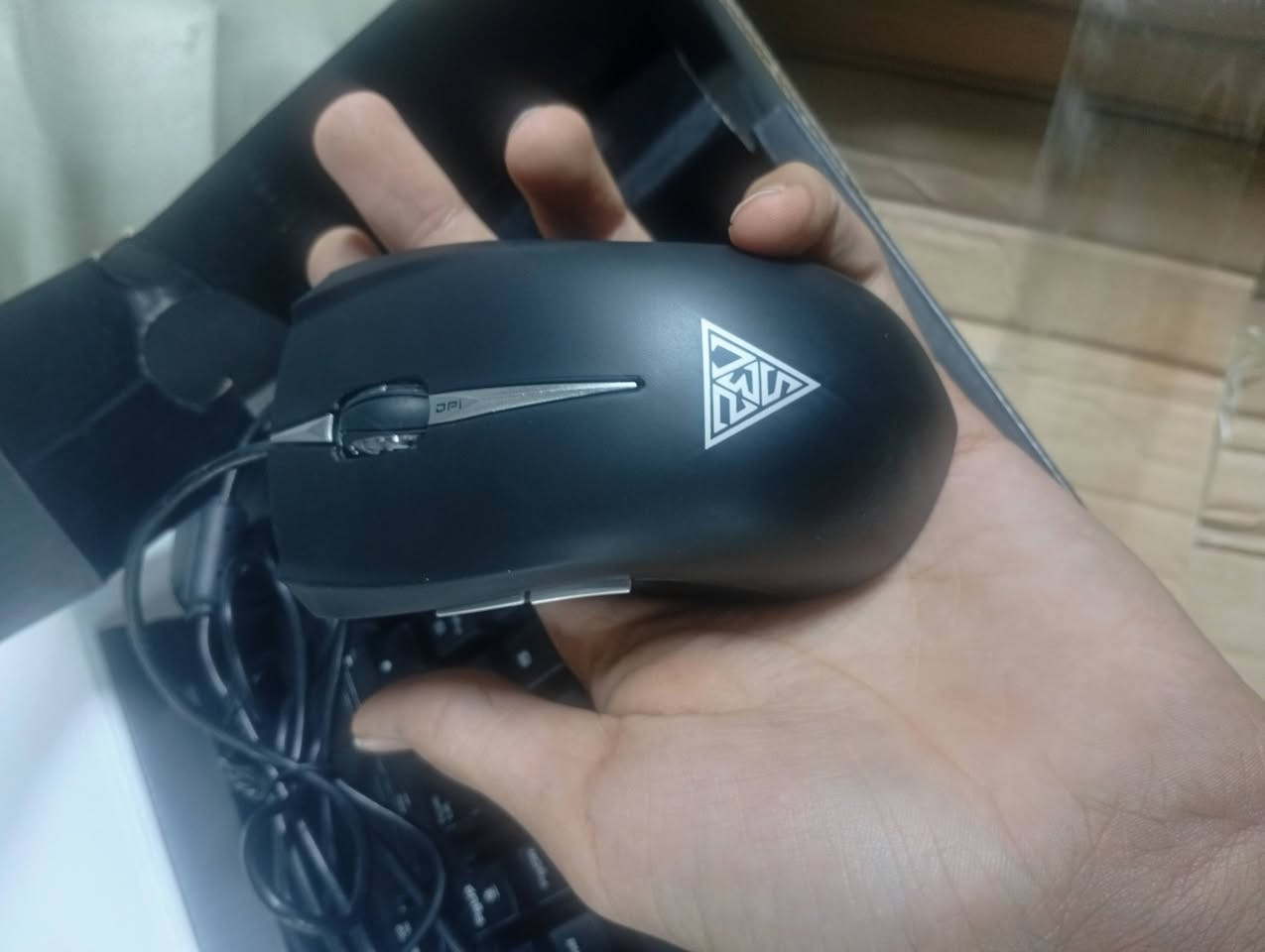 قطع حاسبات للبيع
كيبورد وماوس كيمنك rgb 25الف 
كيبورد فقط 10 
هارد hdd 2تيرا 65الف


**إذا كنت صاحب هذا الإعلان وتريد حذفه لأي سبب، رجاءا أرسل رسالة إلى الدعم الفني**