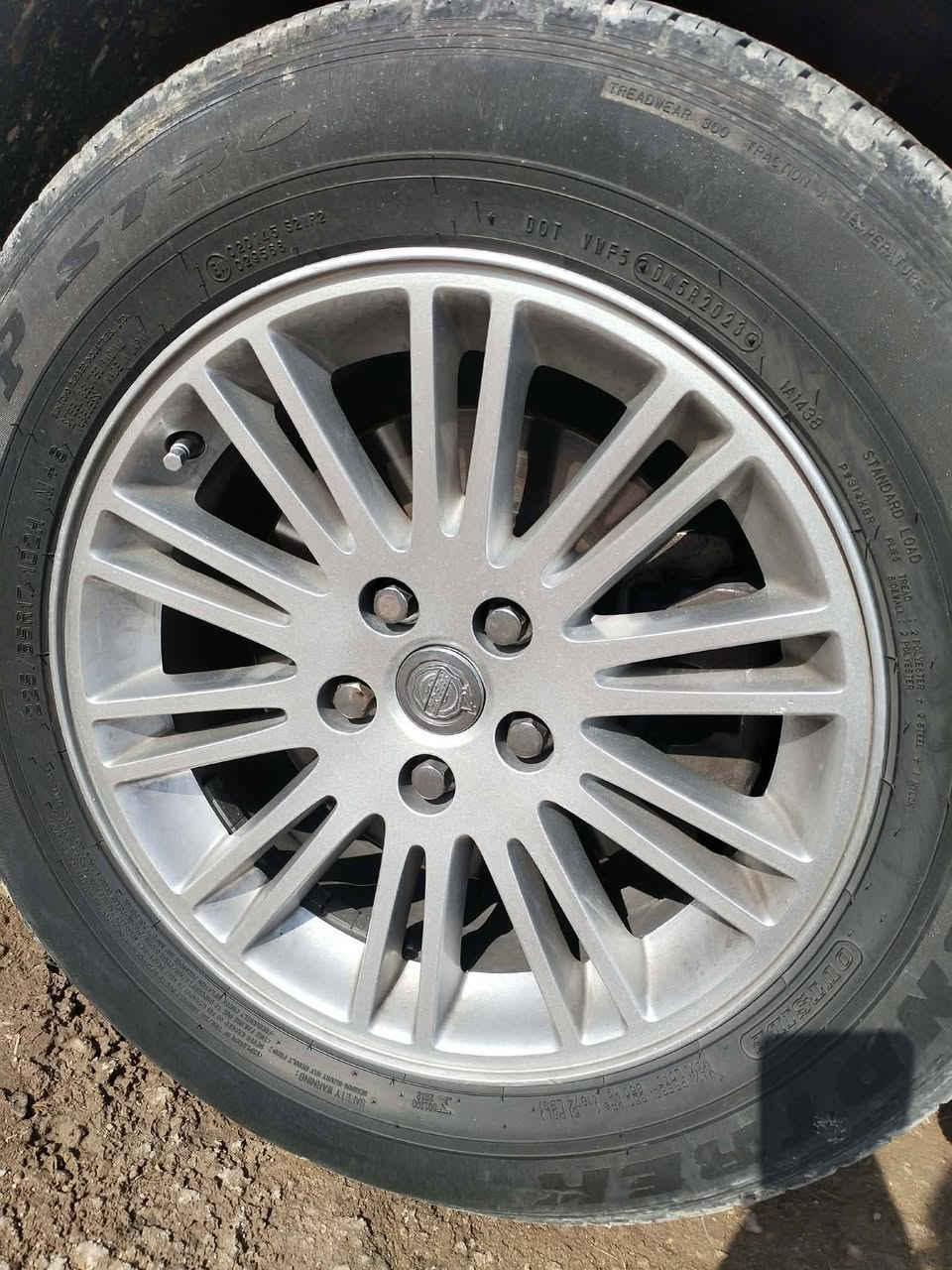 السلام عليكم تخم وياله شمسي مال اوباما 10الحجم17كامل هوا وتوايره التاير دلوب الاصلي وياله نضيفه كلش لافطر ولاشخط وتخم تاير نضيف للبيع السعر 400وبي مجال قليل لاستفسار *********** تخم كامل 4وياله و4تواير
