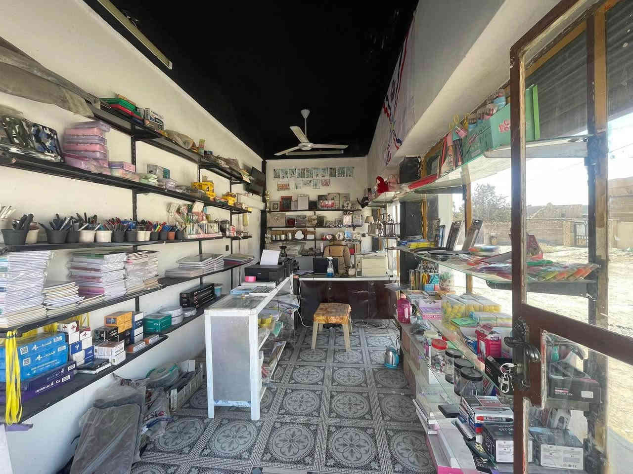 محل قرطاسية للبيع يشمل طابعة حراري / طابعة برذر عادي مكبس ملابس مكبس كبس هويات ميزة ثنين قرطاسية واخراض كرسمس هداية اغراض طبع حراري / موصل كرمليس حمدانية  / *********** موصل, نينوى
