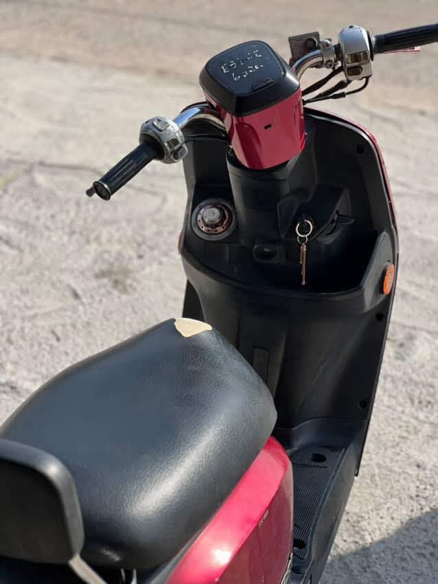 بوليس للبيع 2011
مفتوحه ولفات 

نكره سلف ناعمه كلش

سعر 750 وبيها مجال 
سوق الشيوخ  

***********
