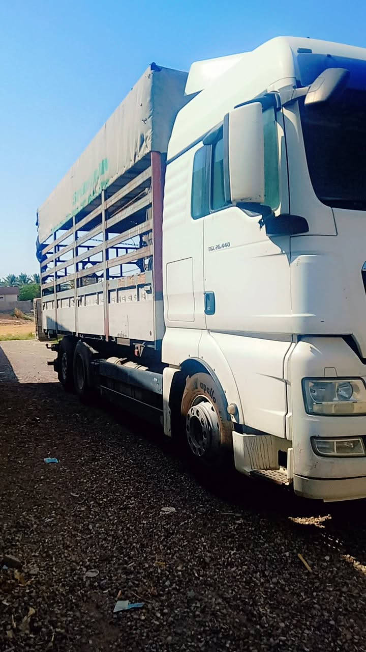 ريفان ٢٠١٠ كيرا تو مكينة ٤٤٠ تخم تاير مكينة مكفولة من كلشي قمارة اتصال ***********
