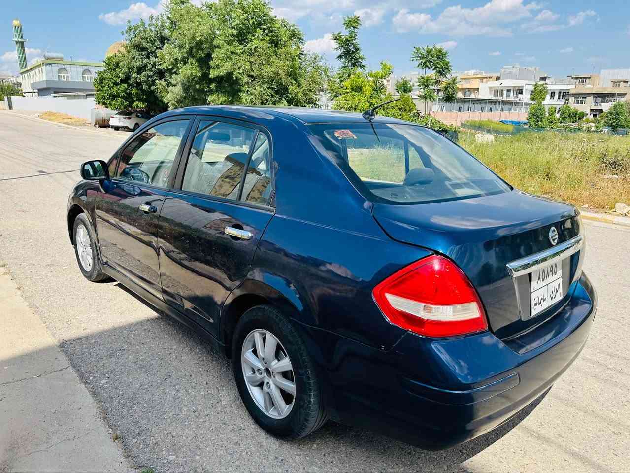 ڤيرسا 2010نيلى چوار پارچه بؤياغ بئ ناو 
گيرو مه كينه به شه رت 
تحويل غرامه به شه رت 
سعر75$شوين سليمانى 
***********
*********** السليمانية, العراق
