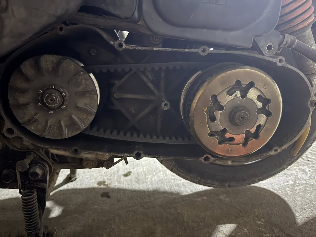 ماكس عدله للبيع سعر 500 بيها مجال كلجات برمبو امامي خلفي تفتح وتشوف تدويها لفيتر تكله شكد سعرهن بوشه 56 ويل مشيف شعله معدل تعلك بيك لو مصهد ثلاثه وراك مكاني محموديه *********** كفرات تجاري الاصليات موجودات لون احمر
