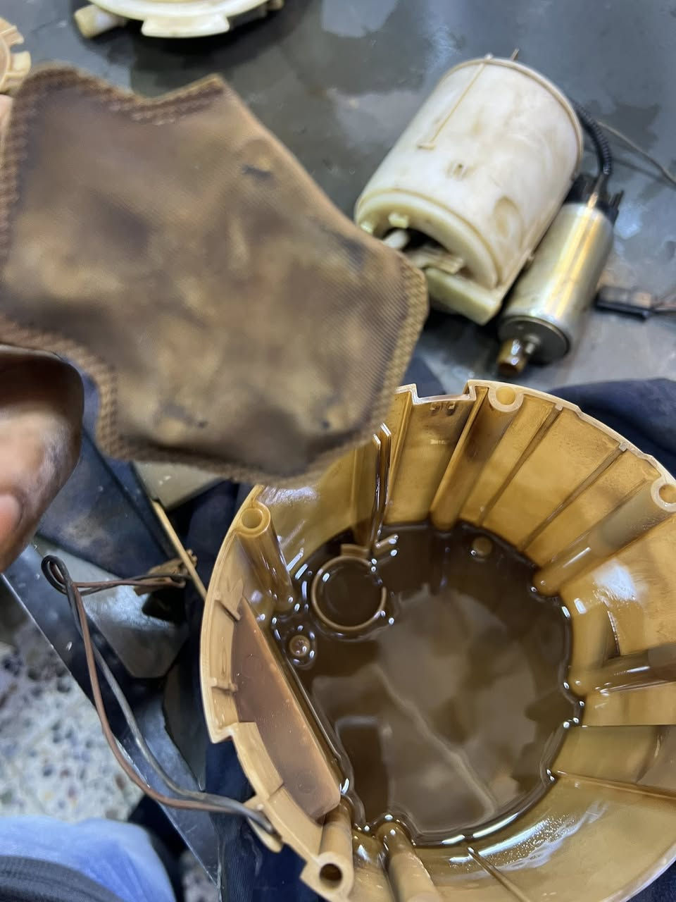 السلام عليكم 🙋‍♂️
عمل صيانه عامه لمنضومة البانزين ⛽

ورشة مصطفى البديري 

عالم الفيت بم ***********📞

فتح وتنضيف الثلاجه 🎑

تنضيف النوزلات بلجهاز 🗜

فحص البلكات وتبديلهن ⚡

فحص المجاول 💢

تنضيف الجويتر وبرمجته بلجهاز ☑️

فتح قاعده الفيت بم وتبديل الفلاتر 🏮

فحص وتشخيص الاعطال بلجهاز 📠

العنوان 🔖

بغداد الشعله الشارع العام قرب محلات الزركاني🌴 او كماليات ياسين. ♓  @الجميع
