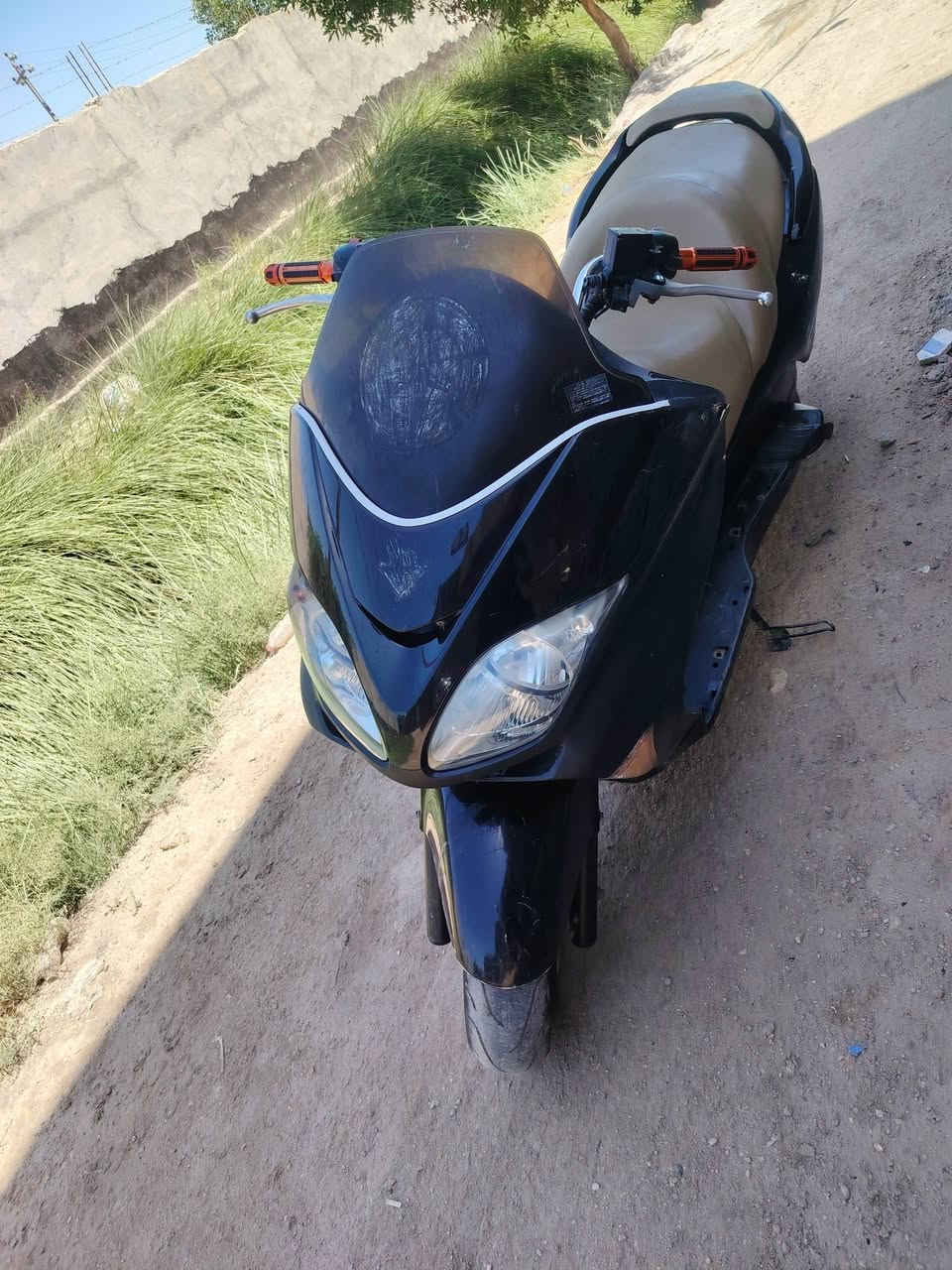السلام عليكم للبيع فورزه 08 دراجه جاهزه السعر 650 مكانها طويريج للاستفسار ***********
