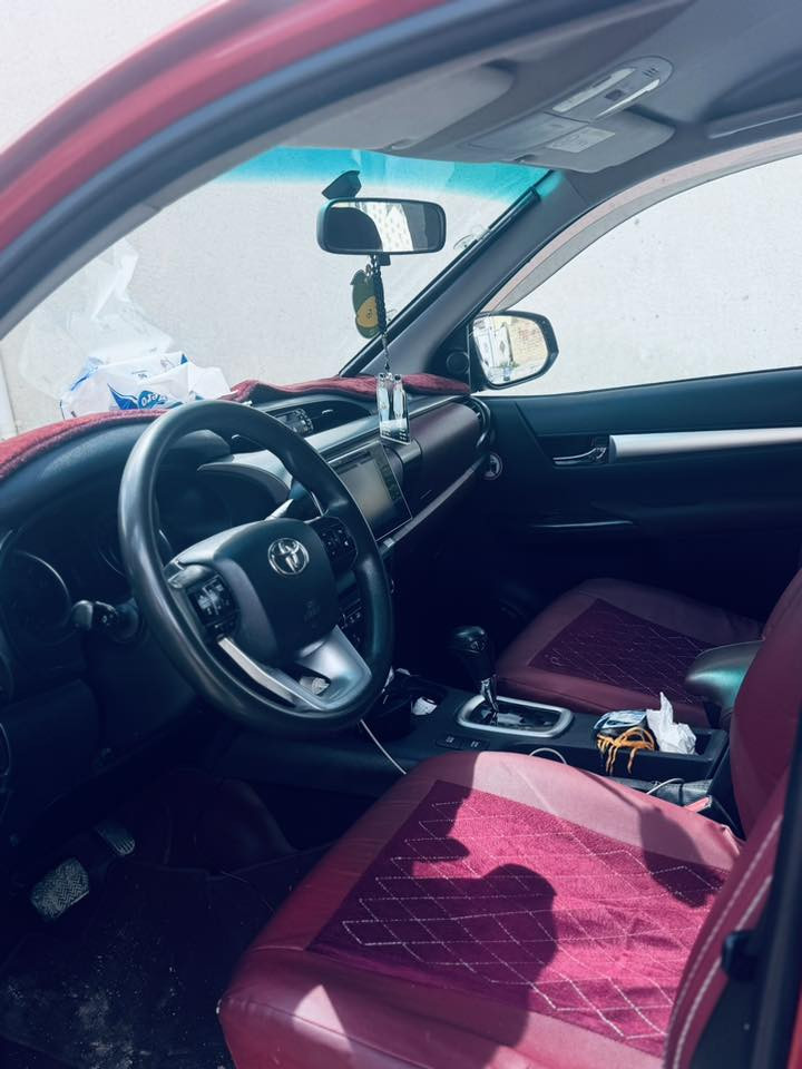 هايلوكس 2019 2w للبيع
السياره شركة ساز
لون احمر 
كير اوتماتيك
بيه صبغ جزء من الجاملغ الامامي الايمن /صبغ جزء من باب الامامي الايمن
بصره رقم جديد 
سنويه جديده لحد 2031
هاتف :*********** 
ملاحضه المداور بنفس اليوم
المكان /ميسان/المجر الكبير
