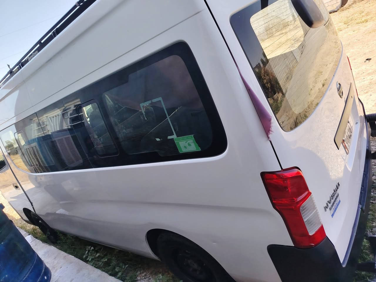 نيسان يورفان موديل ٢٠١٦ كفاله محرك اكسل كير تخم تاير تبريد مصفره هيئة وضربه كفاله بالشرط
السعر 225  وبيها مجال
***********
