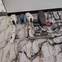 الجامعة • اغراض للبيع • قطع غيار