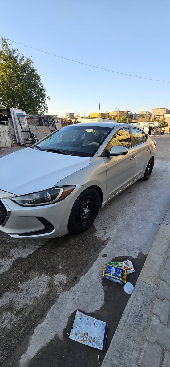 النترا 2017
مكينة 2000
ماشيه 57 ميل
باقي التفاصيل اتصل وبالخدمة ***********

السعر 120 وبيهه مجال
