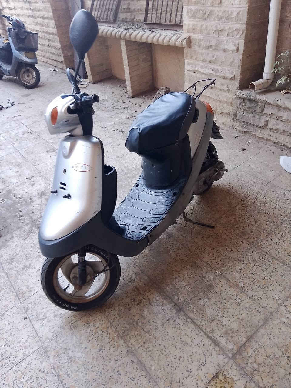 سلام عليكم دراجه بوتين للبيع السعر 250وبيه مجال الطيبن وهذا رقمي ***********
