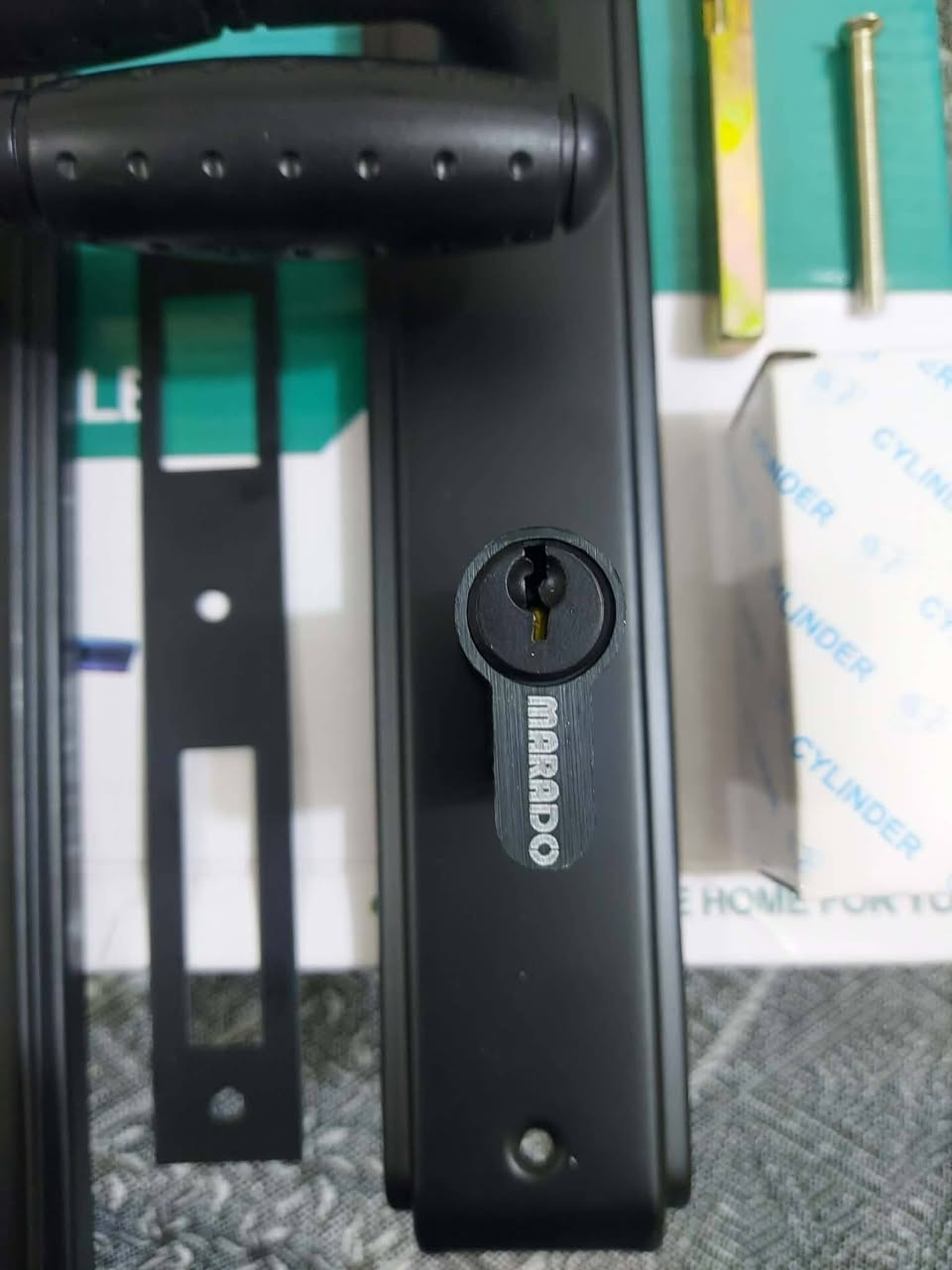 كيلون مال باب اصلي ايطالي 
شركة MARADO 
السعر 13 شامل اجور التوصيل
مكاني بغداد المشتل حي المعلمين 
***********
