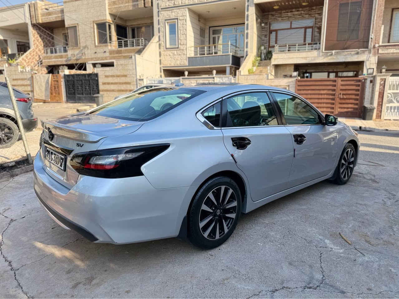 نيسان التيما ٢٠١٨ SV كلين

گێر و مەكینە تەبرید بەردی گزۆز بەشەرت 

سبوغ و لێدران ساردەكوت هیچی نیە سۆنەرم داناوە 

پارچەگۆرای نیە هەمووی بیلادیە ٧٥ هەزار  رۆشتوە 

رەقمی نوێیە  بەناوی خۆمە وەكالەش دەكەم  

سعری فرۆشتن ١٣٤مەجالێكی كەم 

                   ***********. أربيل, العراق


**إذا كنت صاحب هذا الإعلان وتريد حذفه لأي سبب، رجاءا أرسل رسالة إلى الدعم الفني**