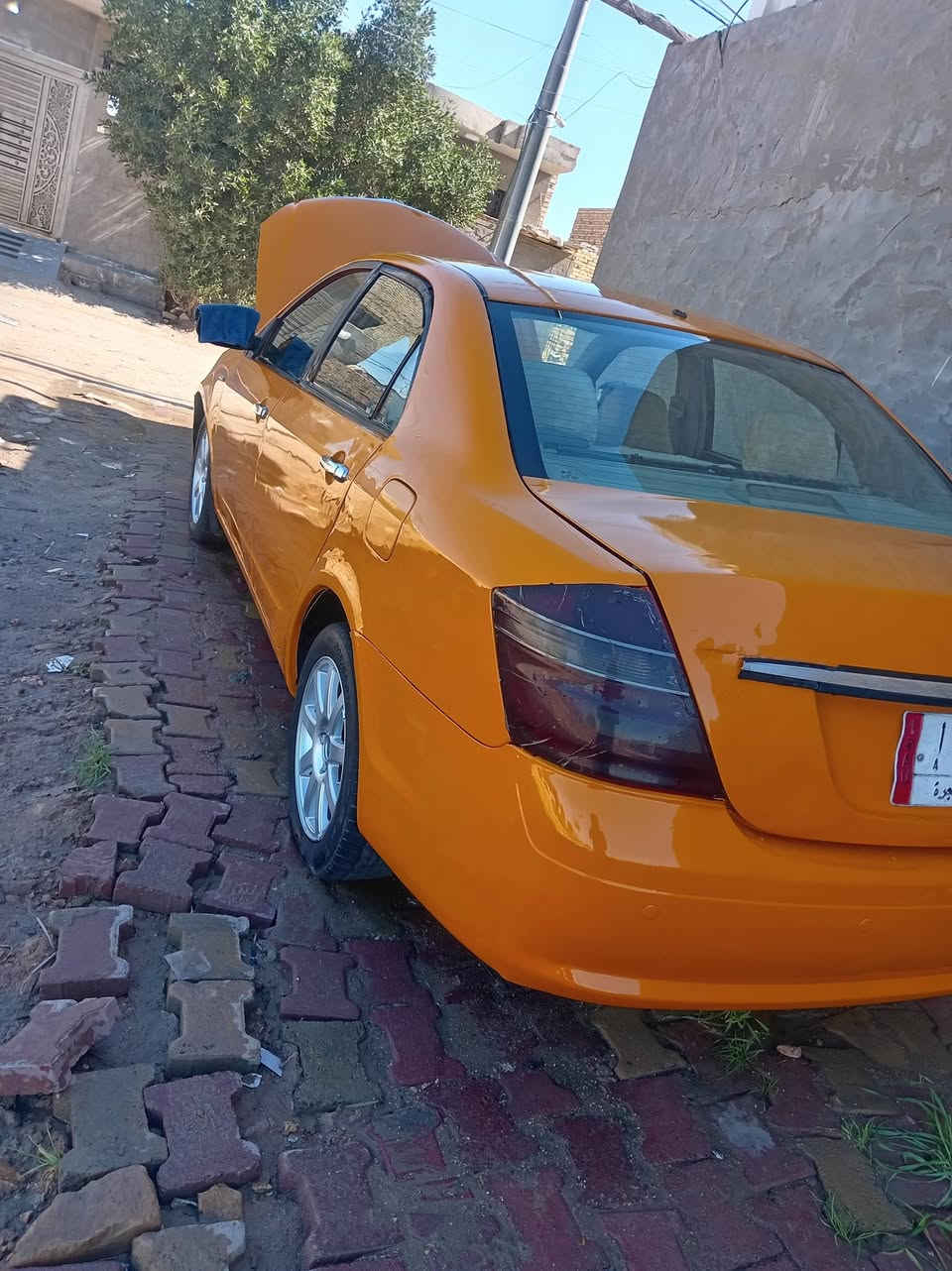 جيلي موبل موديل 2012 خصوصي محول اجره  راعيه جاري مكفوله من الضربه عده اقل الشبر يم قبق الجنطه  دوشمه جديده  تايرات نضاف تبريد شغال مكينه لاتبخير ولا تنقص السعر 39 وبيهه مجال قليل رقم الهاتف *********** مكان السياره ديوانيه عفك
