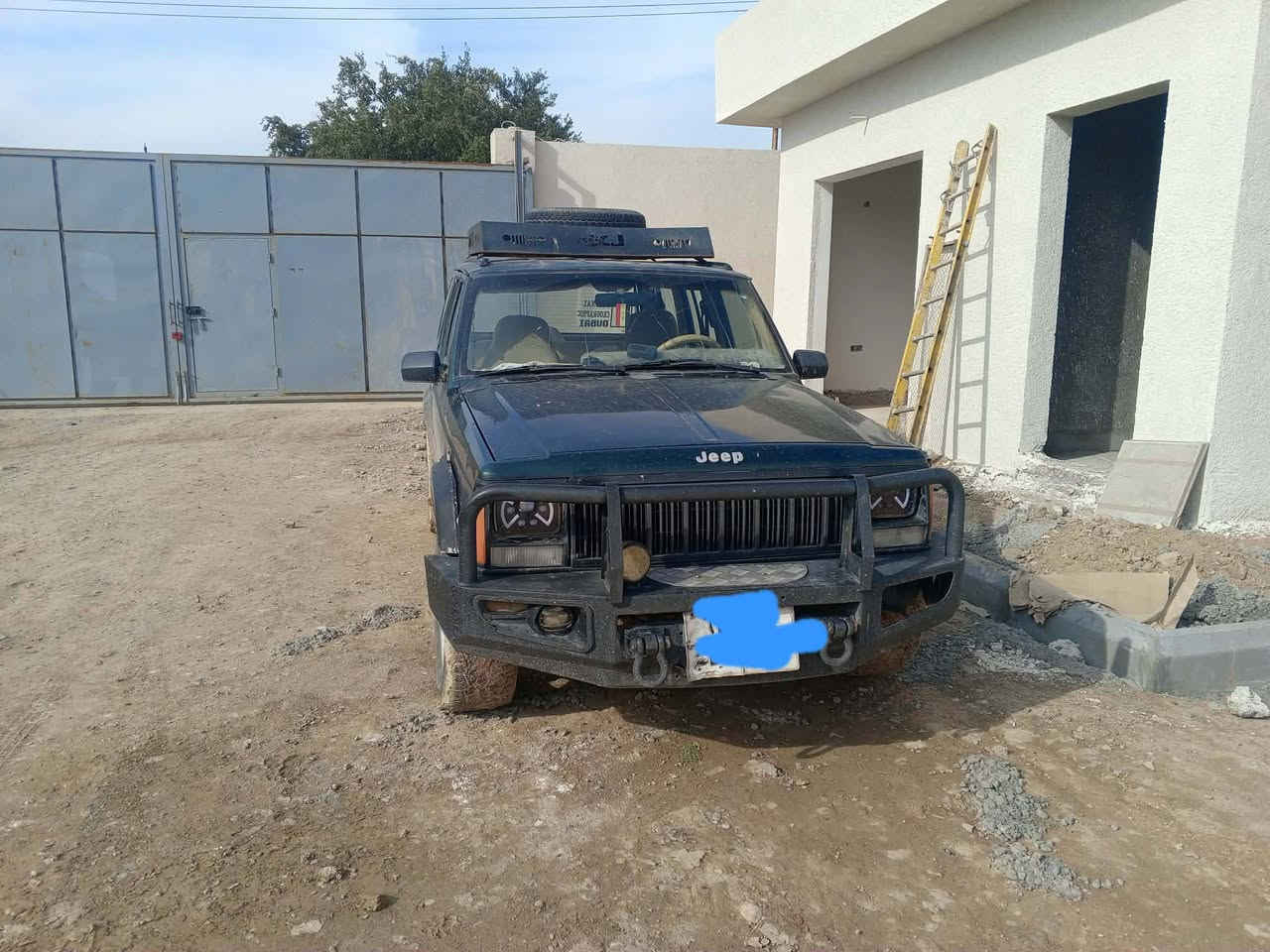 للبيع جيب موديل ١٩٩١ رقم سليمانيه سياره جاهزه وكلش حلوه مكينه وكير ياباني للبيع السعر ٥٠ وبيهة مجال مكاني اليوسفيه شراي اتصل ***********
