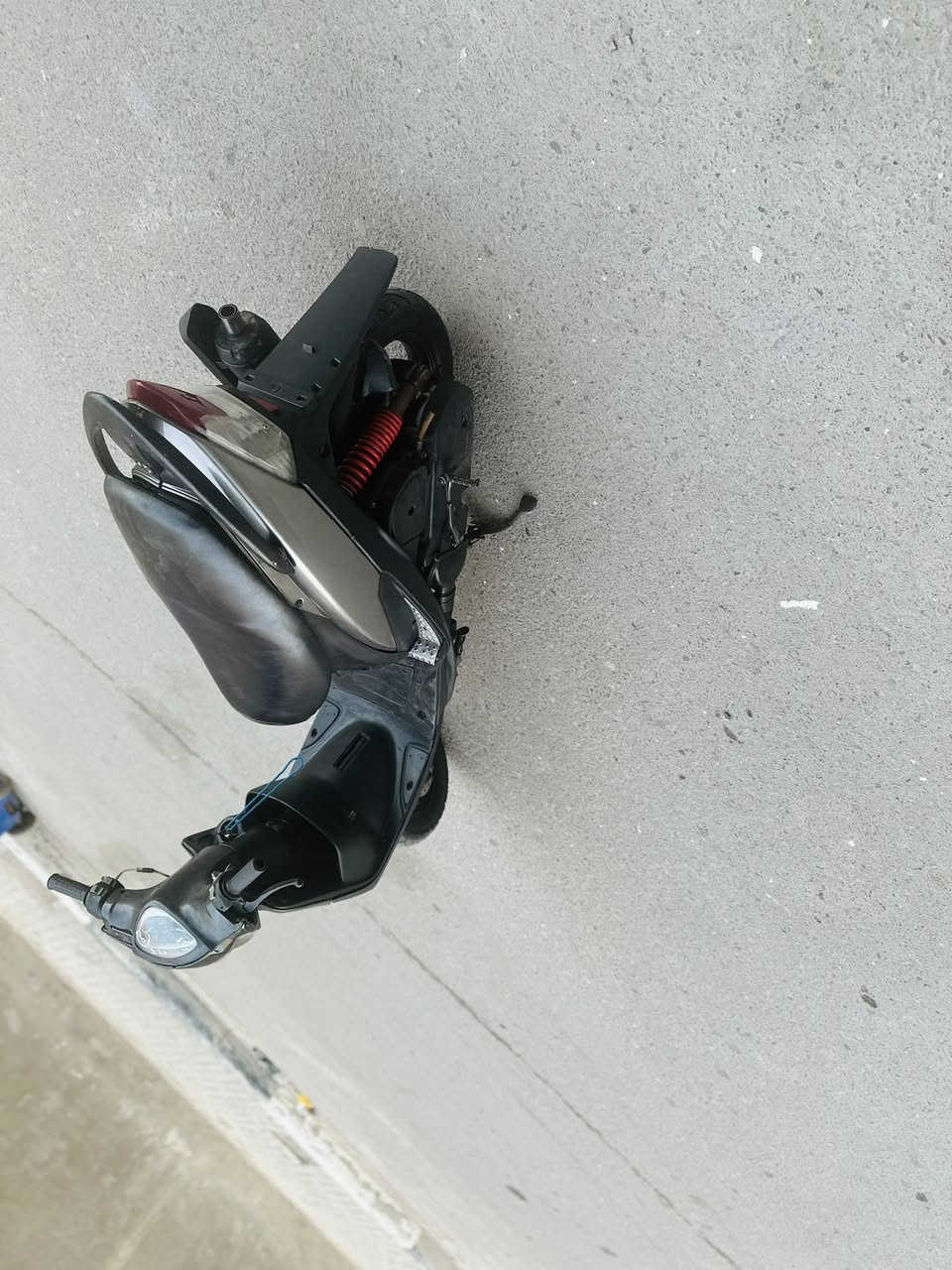 ماكس عدله ما مفتوحه سلف هندر شاير لايت عالي ناصي سكنات كهربائيات كلها شغاله اي نقص ماكو بوشه49بلاد ما مفتوحه كفراتها بلاد مختمات سعر 575 وبيها مجال الاستفسار *********** أو متواجد وتساب مكاني بصره حي الشرطه
