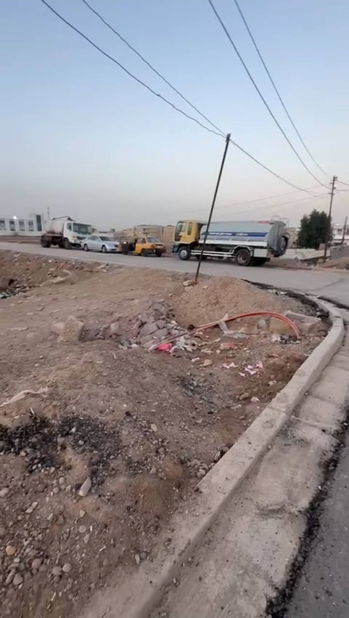 السلام عليكم قطعة ارض ركن 100متر طابو المكان حلو اومنطقه هادئه الحولي مقاطعة ال 14 حي المغرب قريب عليه المدارس شوارع تبليط اوماي مجاري. متوفر.  صاحب القطعه *********** 👉هذا رقمه اني مكلف بنشر اخوان.
