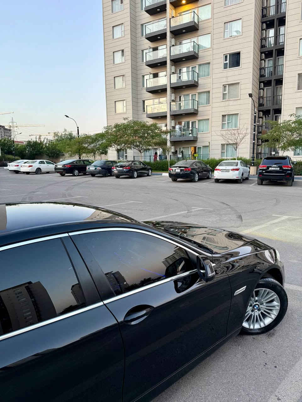 🚘 BMW 520i | موديل 2015

✅ وارد ألمانيا
✅ مقاعد جلد كهربائية
✅ شاشة وكاميرا وحساسات
✅ أضواء LED
✅ ديكورات داخلية فورميكا
✅ بدون صبغ
✅ تبريد ممتاز والسيارة بحالة جميلة جداً
✅ المكينة والگير لم يتم فتحهما
✅ السنوية والرقم والفحص والبيئة والمرور مجددة
✅ 4 إطارات جديدة

السيارة نظيفة جداً ومرتبة، ولا تحتاج أي مصروف، سيارة بيت.

📄 التحويل والغرامة بشرط

💰 السعر: 157
📱 رقم الموبايل والواتساب:
0770150835 السليمانية, العراق


**إذا كنت صاحب هذا الإعلان وتريد حذفه لأي سبب، رجاءا أرسل رسالة إلى الدعم الفني**