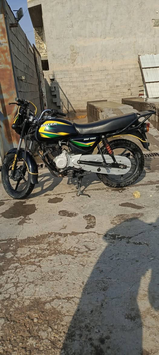 سلام عليكم دراجه بوكسر 23 للبيع مكفوله من كلشي جيب فيتر وتعال خير من الله الدراجه مابيهة اي نقص لا تنقص ولا تبخر مكينه ناعمه اكلجات معدل شلعه مكان الحسينيه مال راشدية مرقم بسمي تحويل اي يوم تريد السعر {مليونين 2}

(***********)📞
