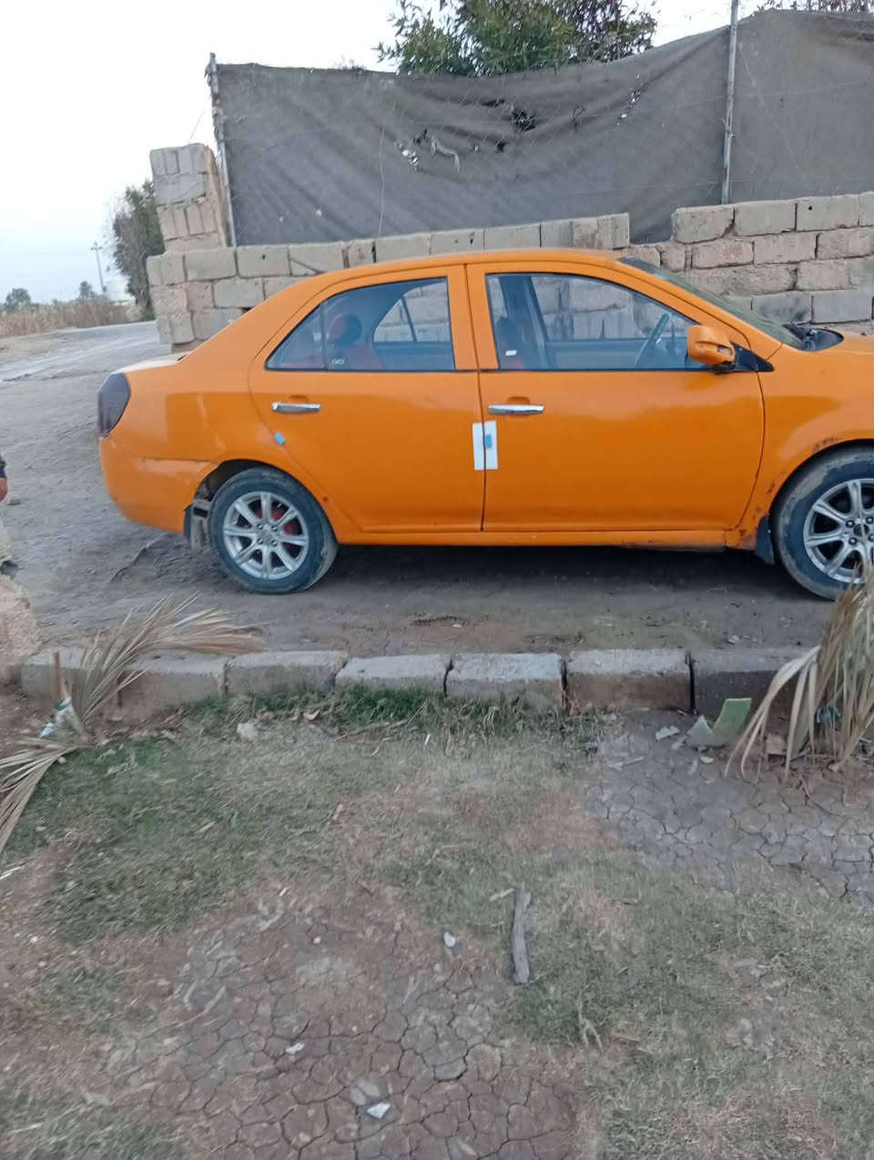 سلام عليكم سياره وديل 2012حلوه بي وايدي حره تحويل ثانيوم والله محتاج ***********
