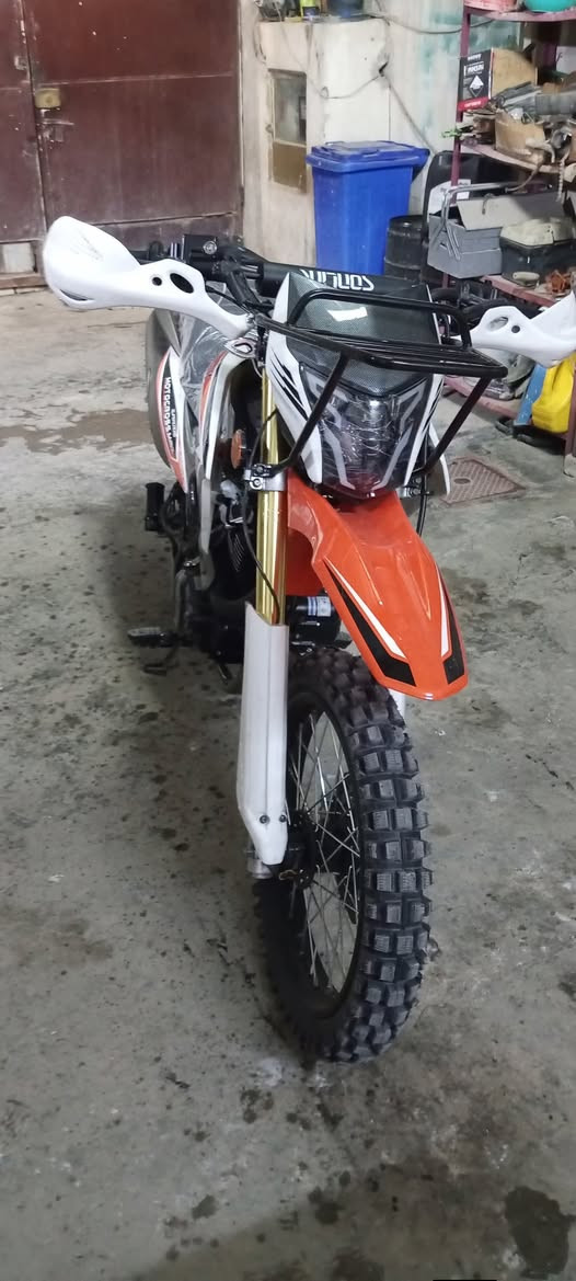 اعيد النشر بسبب الوعد الكاذبه سلام عليكم دراجه قفاز سونك مديل 25 الدراجه ماشيه أقل لالف زيرو بمعني الكلمه بدون ارقام بدون اوراق بيها اوراق مال شركه فقط منفيست ومكاتبه سعرها 1350قفل مكينه 200cc ***********مكانها بغداد بل دروه
