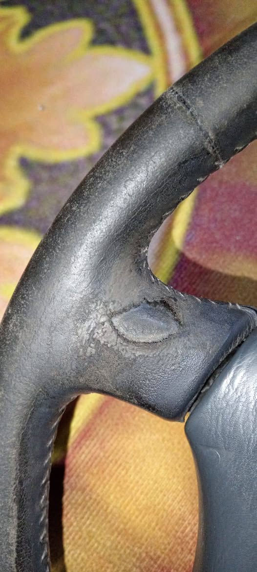 السلام عليكم استيرن بيه مثبت سرعه مال   راس الثور فلات+ مسجل شغال مال راس الثور فلات الستيرن بيه ضرر قليل مثل ماموضح بلصور السعر 75 الف يوجد توصيل لجميع محافضات العراق للنتصال عل الرقم ***********
