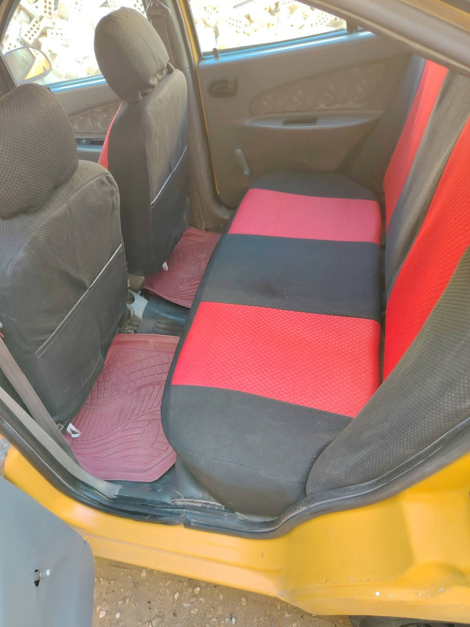 السلام عليكم  سياره طيبه مديل 2015 بسمي مصفره هيئه وغرامات  سياره حلوه بيهه بعض التلحيضات معمره اخياس قليل مكان كربله الروضتين  السعر 38 وبيه مجال قليل موبايل ***********
