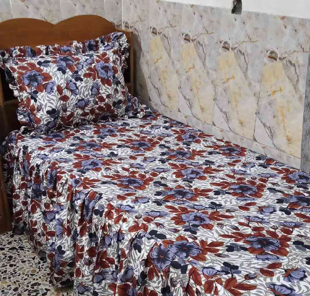 السلام عليكم اخيط فرشات حسب طلب التحب تشتري تتفضل خاص


**إذا كنت صاحب هذا الإعلان وتريد حذفه لأي سبب، رجاءا أرسل رسالة إلى الدعم الفني**