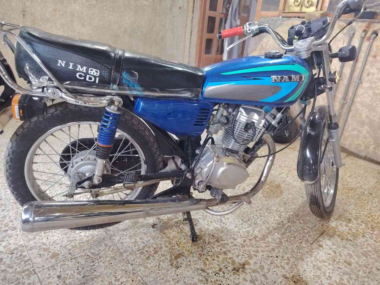 سلام عليكم موطور نامه للبيع موديل 25 أوراق كامله موطور مكفول من  تاير لتاير سعر 650وبي مجال لاستفسار عل رقم ***********
