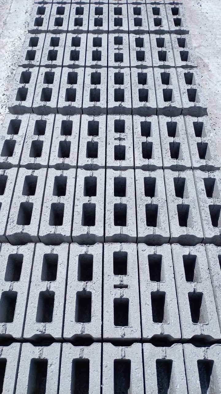 يوجد لدينا بلوك توصيل داخل الفلوجه واطرفها بسعار مناسبه قياس 20 قياس 15 قياس 12 
***********
***********
