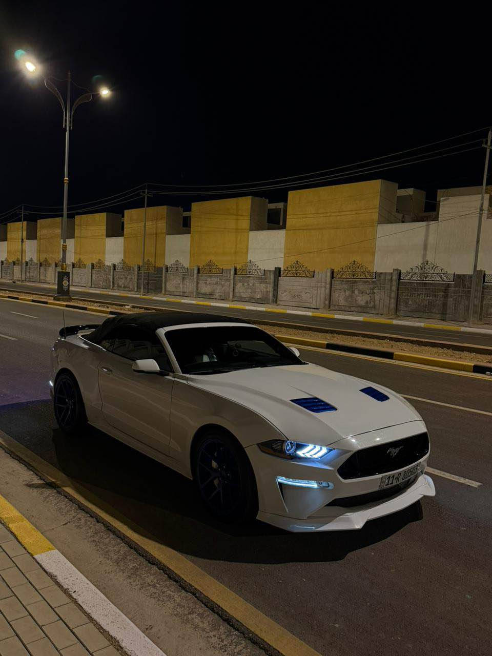 موستنك ٢٠١٩ GT فول مواصفات ١٠ نمر 
السياره جاهزه ع اخر حبايه وجديده حيل ومصروف عليه هواي مابيه نقص برغي صبغ ٥ قطع ابيع حزام بدون دواخل وشواصي رقم بغداد دولي هزه جديده باسمي مداور ثاني يوم ماشيه ٤٠ مايل حقيقي سياره كلش نضيفه ومتعوب عليه لحد يقارنه بالمهجومات الشراي يتصل مكاني كربلاء حي الحسين 
*********** كربلاء, العراق
