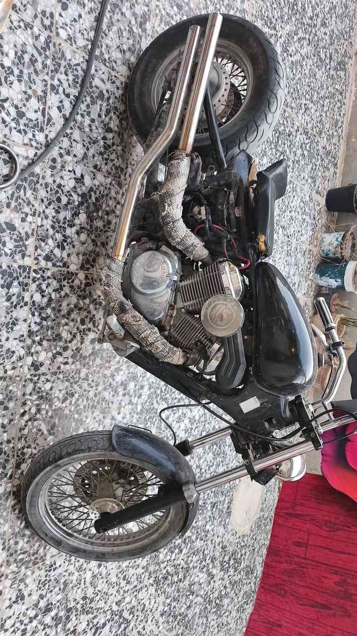 السلام عليكم
عدي دراجه هارلي استد ببر للبيع 
حجم المكينه 400cc
دراجه كلشي ماببه تجي و تشوف اب عينك تفحص و تقتنع و تاخذه 
دراجه احله من الصوره بهوايي 
السعر1250 قفللل 
مكاني بغداد 
الشراي يخابر 
***********
