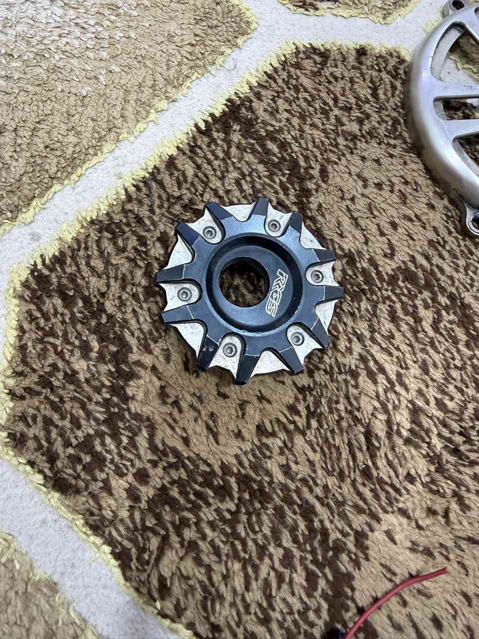 اقراض للبيع ماكس و سكنس اي ستفسار اتصال واساب ***********مكاني بصره توصيل ما عندي كلمن و سعره لحد يصير لوتي
