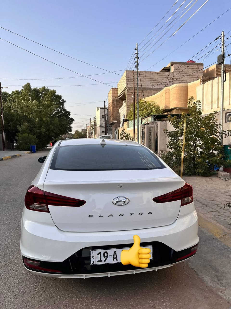 سلام عليكم
النترا 2019 أمريكي 
مواصفات 
محرك 2000 دوش 
رادار جانبي + نقطه عمياء 
رادار امامي 
تحكم ستيرن 
قياده ذاتيه 
تحديد مسار 
مثبت سرعه
درايف مود ( Normal / Sport / Smart )
ابل كار بلي + اندرويد اوتو 
شاحن وايرلس + AUX 
مانع تصادم 
كامره خلفيه 
تبريدها ثلج ❄️ 
العنوان / كربلاء 
السياره مبدل بيها دعاميه وبنيد فقط 

 ***********
