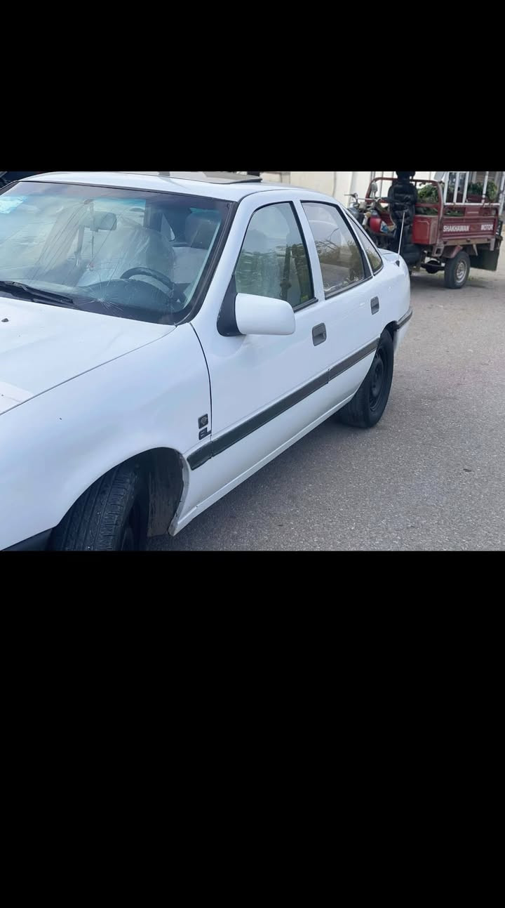 بۆفرۆشتن
ئۆپڵ ڤیکترا 1990   مەکینە 16 قایش پان ،سلایت ، پاوەر
 سەنەوی ٢٠٢٣ بەسەرچووە دەفتەر بەنزینی هەیە 
بێ عەیبە تەقە و ڕەقە و مەکینە و گێر بە شەرتە 
سێ پارچەی سبوغە و کەمێکش لە پێشەوە لێدراوی هەیە ئەودوای بەشەرت زۆر بێ کێشەیە پاتری و تایە و 
جام و هەمووی تازەیە سعری ( 41$ )و مەجالی تیایە 
ڕەقەم موبایل خاوەن سەیارە  (*********** )

للبيع اوپل ڤكترا  لون ابيض محرك 16 قايش عريض گير محرك شرط  سياره نضيفه جداا سلايت پاور  بيها ضربه شويه  3 قطع صبغ  فقط  صدر امامي خلفي جديد پاتري جديد تايرات جديد جام امامي جديد  سنويه منتهي من 2023 دفتر بانزين موجود بشرط تحويل ووكاله  مكاني كركوك شورجه سعر (٤١$) بیها مجال رقم صاحب سیارە (*********** )
