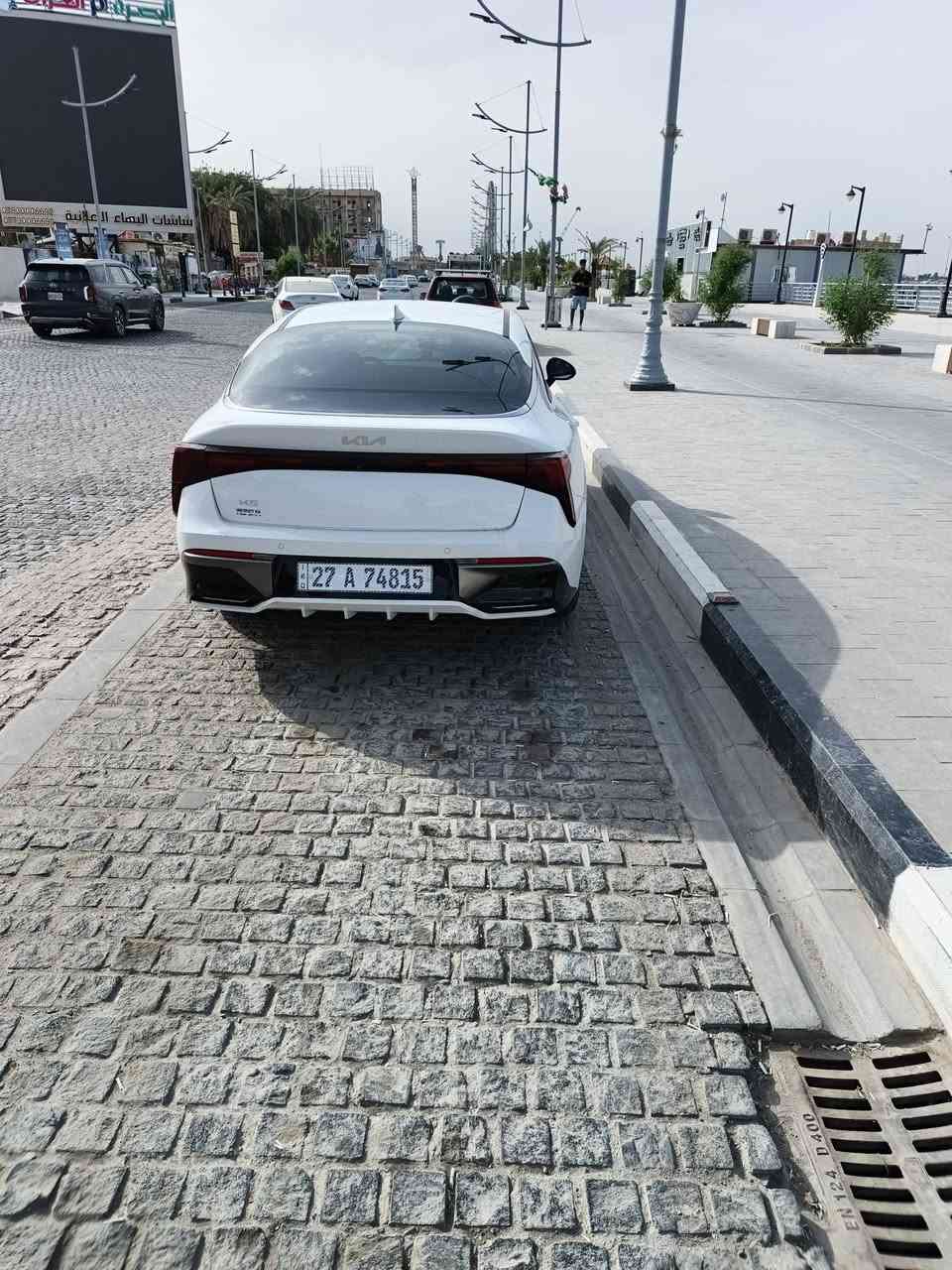 للبيع Kia K5 موديل 2025 زيرو
محرك 2500 وارد أمريكي 
السياره زيرو ماشيه 4 ميل قابل للزياده فوول عدا البانوراما
السيارة رقم شهداء ووكالة عامة باسم المشتري مباشرة ✅
استعمال خفيف جداً ونظافة فول،  الضربه موضحه بالصور بدون تبديل اي قطعه 
السعر: 210$ قابل للتفاوض للاتصال ‏‪***********‬‏
المكان :ذي قار

