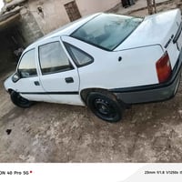 فيكترا اوبل • ١٩٩٠ • لا صرف ولا نفخ