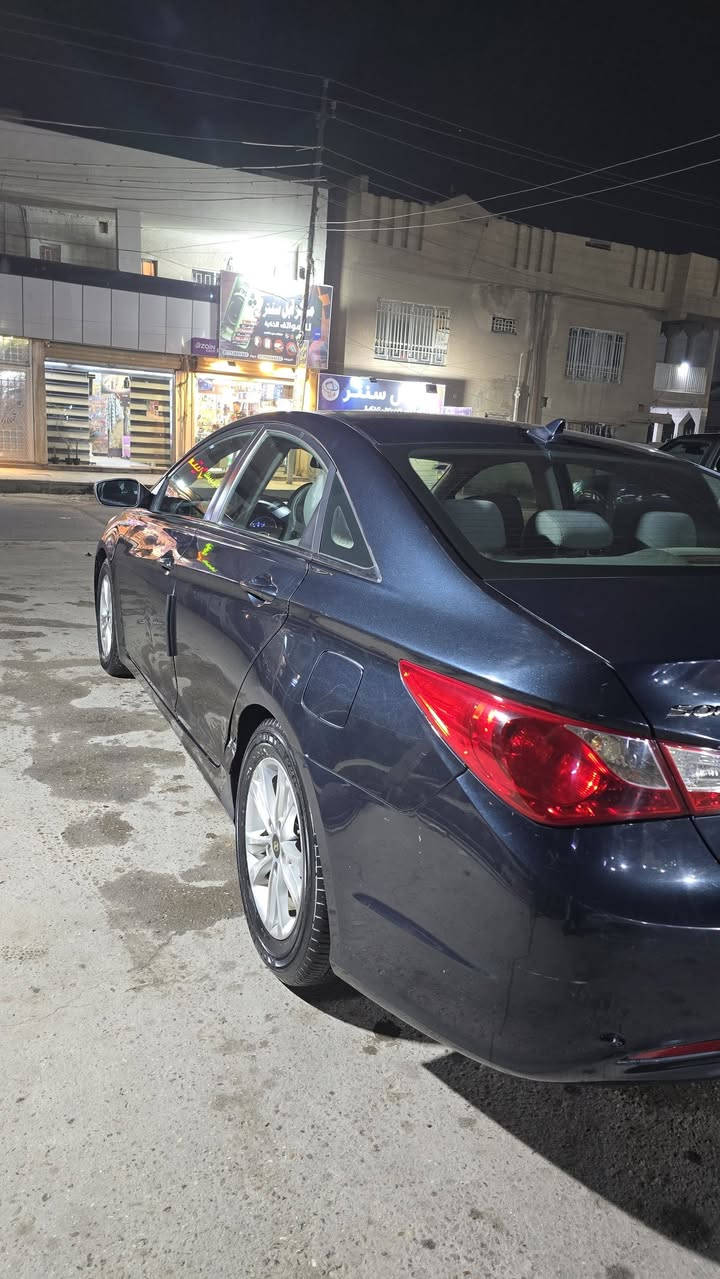 سلام عليكم سوناتا موديل  ۲۰۱۱ وارد امريكي ماشيه ٧٠ الف ميل
بدون حادث ضررها ٤ قطع تخريب سونارها موجود وصور الحادث مرفقة في المنشور دواخلها جديدة السيارة بانزين كله محسن كير مكينة شاصي كفالة معتني بيها نصبتها حلوة السيارة  ونظيفه نقوصات مابيها  حدادية ومشط ستيرن وادامة كلة جديد مكينه ٢٤٠٠ السيارة ترايها كلش حلو وكلش نظيفة للتواصل *********** بي واتساب غير متواجد على الفيس اتصل ونتفاهم ان شاء الله مكان السيارة بغداد
