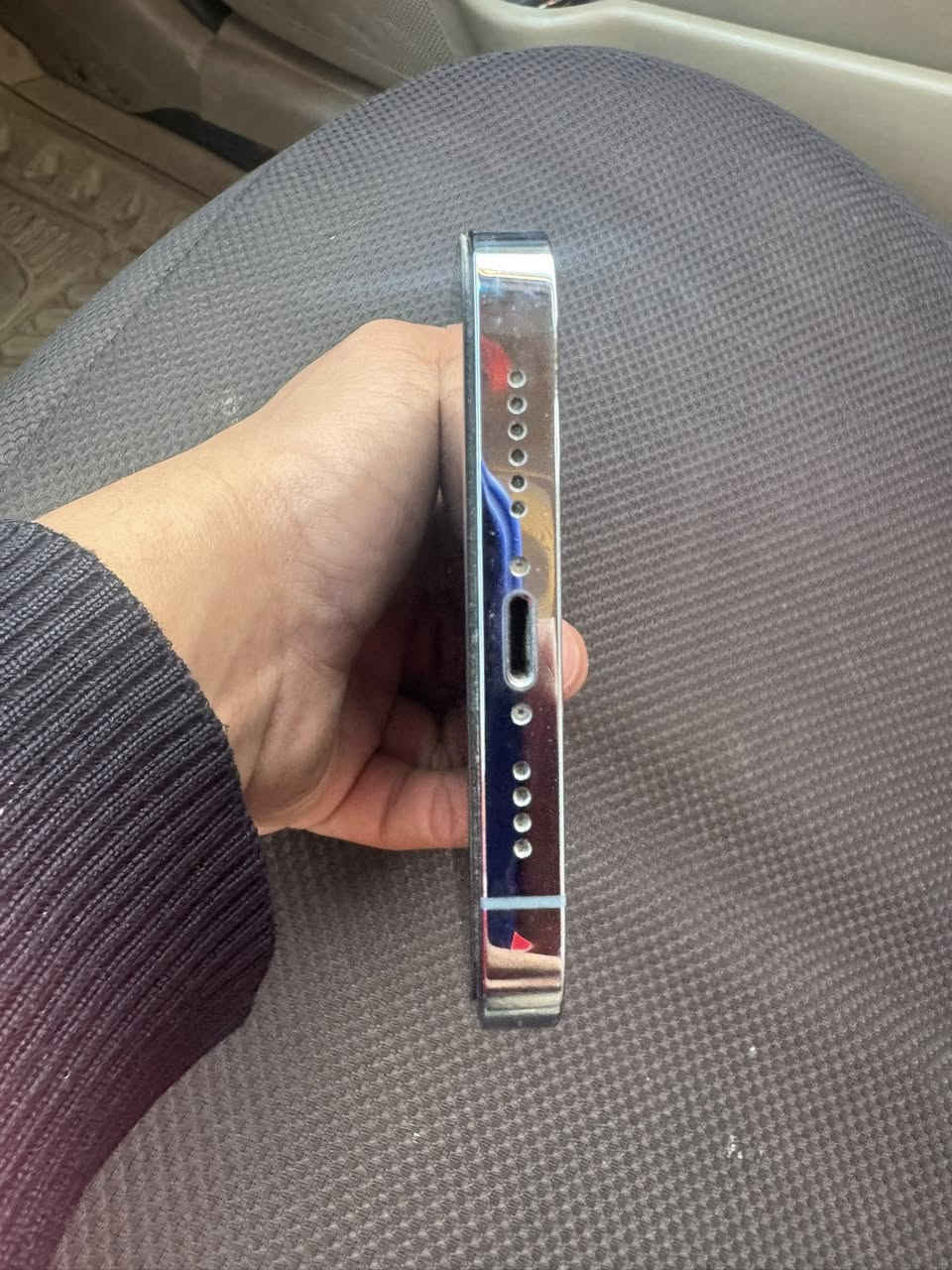 للبيع 13 ابرو ماكس
ما مفتوح ما ابدل بيه شي شرط كلو نرمال ما يعبر هوه 
بطاريه 83 
ذكره 256
نضافه 100/100
تك سيم 
A/Z 
السعر 700
بيه مجال للطيبين اتصل وتدلل 
رقم ***********
