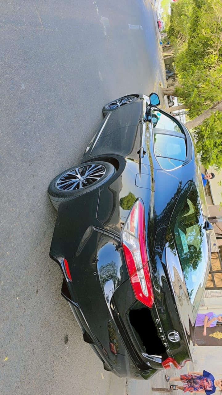 السلام عليكم
للبيع كامري ٢٠١٩ وارد امريكي كلين  لون اسود موصفات se المعروفة  رقم بغداد ماشية ٤٧ السيارة جديدة السعر (١٨٥) ورقة بيهة مجال بسيط مكاني بغداد حي العامل هذا رقمي للتواصل ***********
