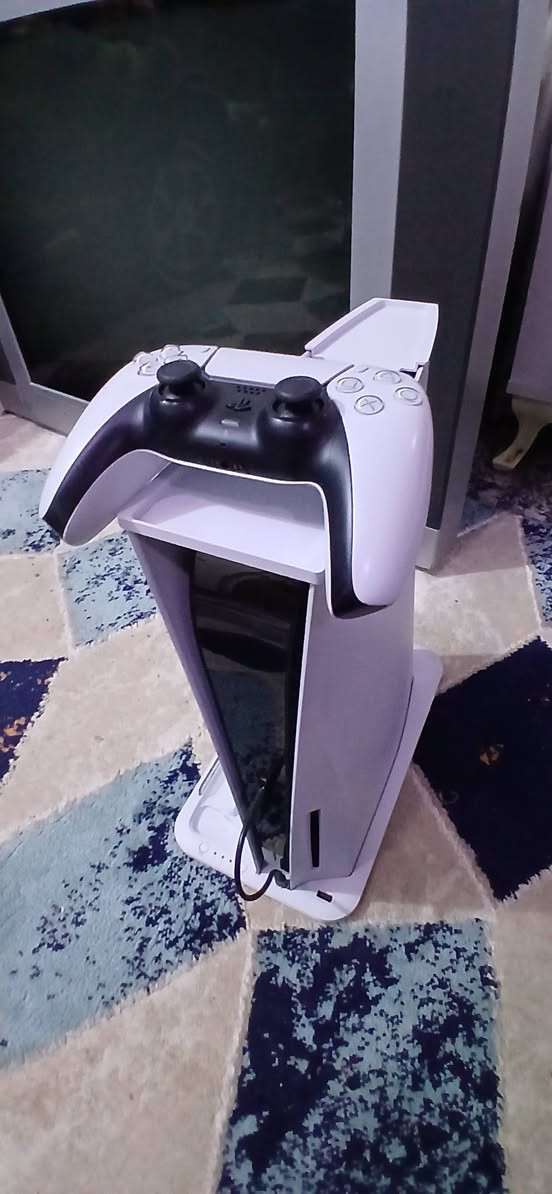 بلي ستيشن ٥ + ستاندrgb+ لعبتين بالجهاز سبايدرمان 2 ومافيا 2
موجود عالخاص او على الوتس
***********
مكاني بغداد بدون توصيل تجي تشوف الجهاز على راحتك
