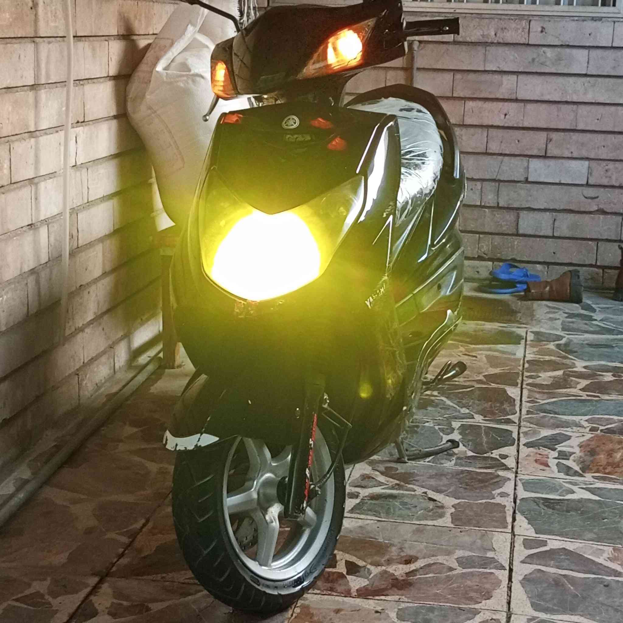 سكنس فحل كابريتر الدراجه كامله من كلشي تخم تايرات جدد كهرباهيات شغاله نعومه بلمكينه المكينه انطيه الك مكغوله كفاله عامه شلعه ومعدل دراجه خير من الله السعر 700 وبيه مجال للطيبين     واتساب ***********
